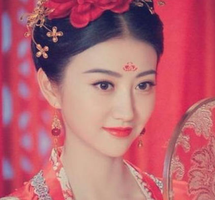 唐朝女人地位很高吗，唐朝时女性的地位