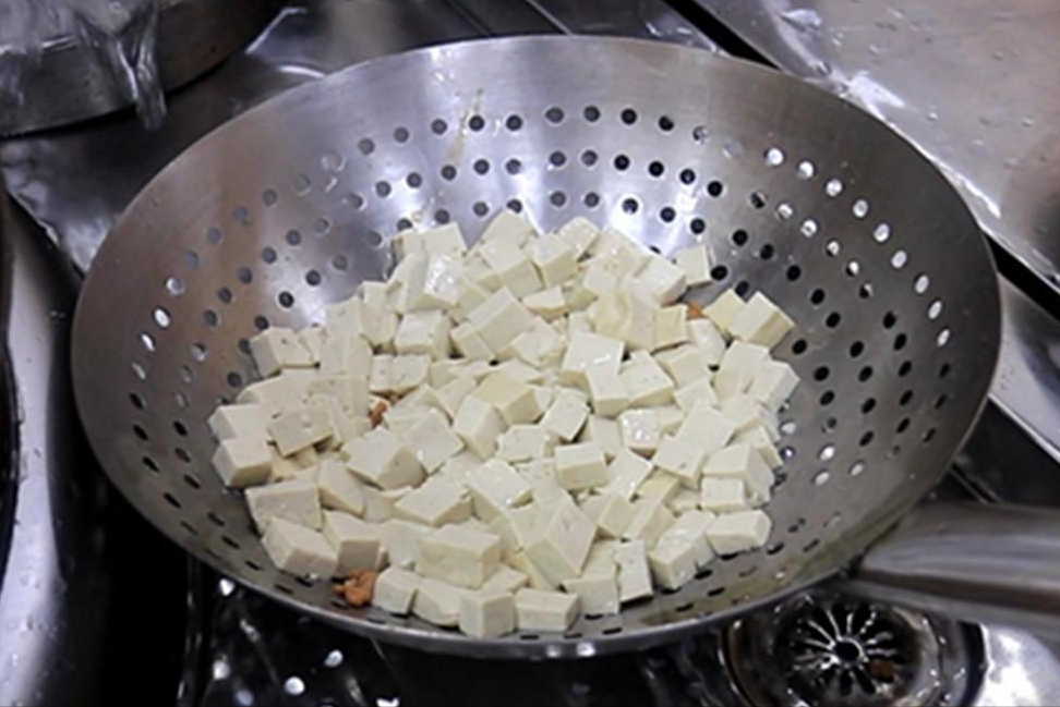 豆腐和什么菜搭配好吃，适合和豆腐一起炖的菜