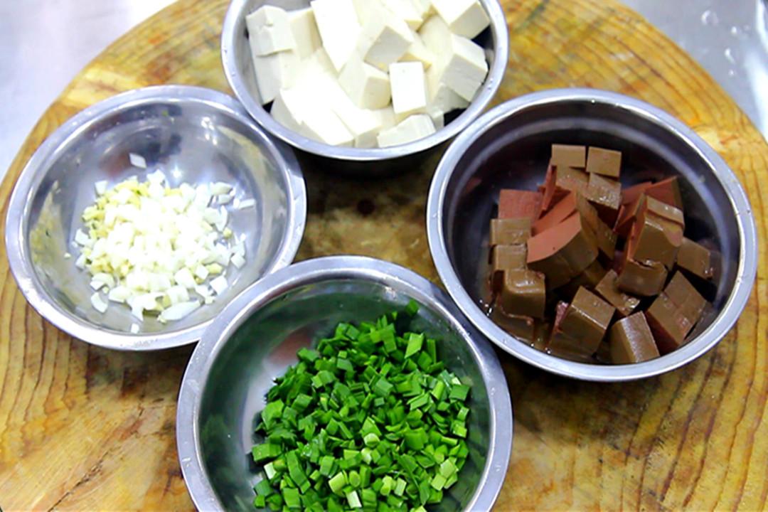 豆腐和什么菜搭配好吃，适合和豆腐一起炖的菜