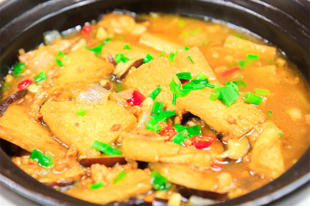 豆腐和什么菜搭配好吃，适合和豆腐一起炖的菜