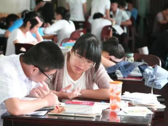 专科本科有什么区别，本科和专科差别大吗