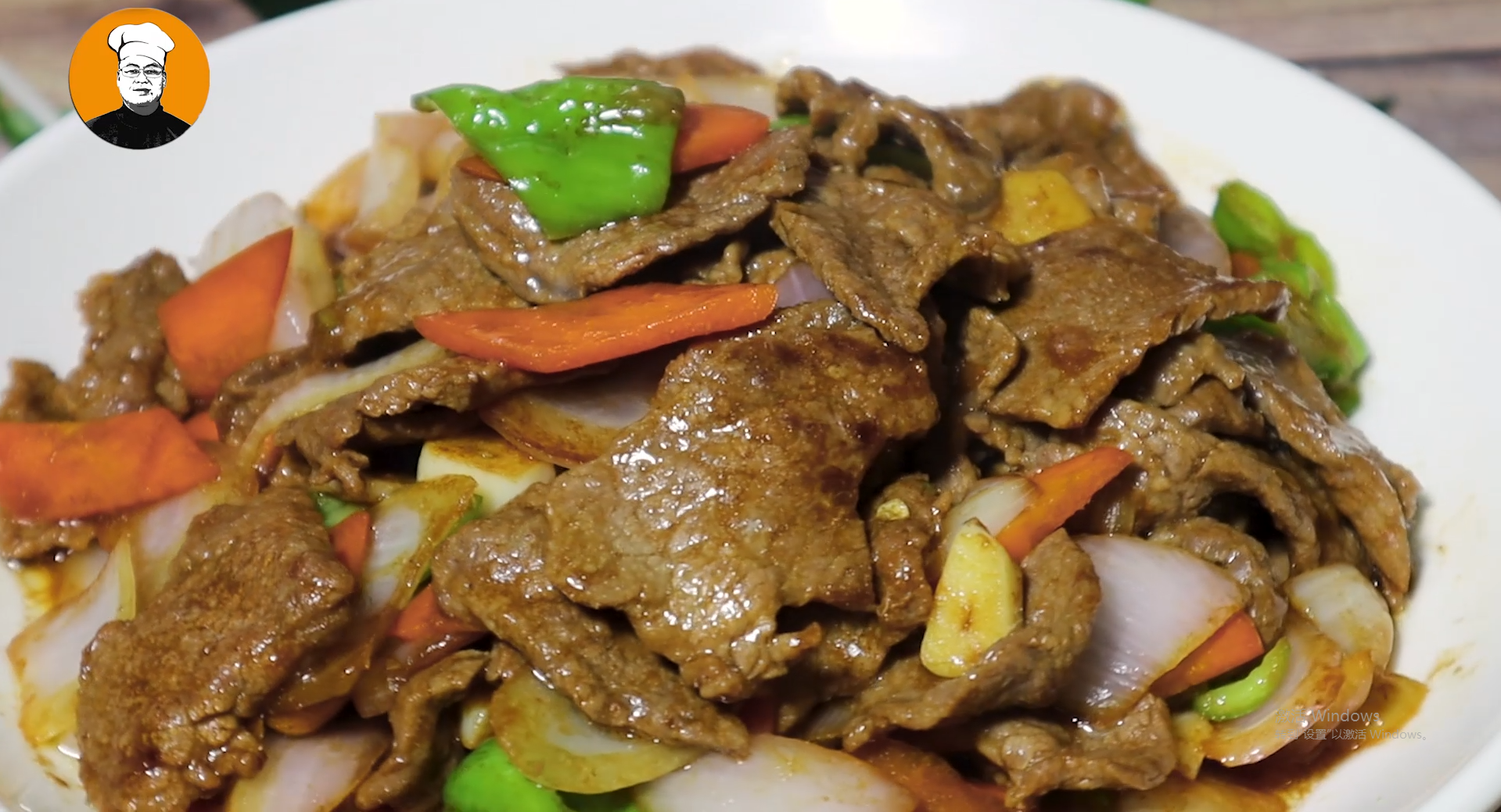 洋葱炒牛肉片怎么炒好吃，洋葱炒牛肉块的做法