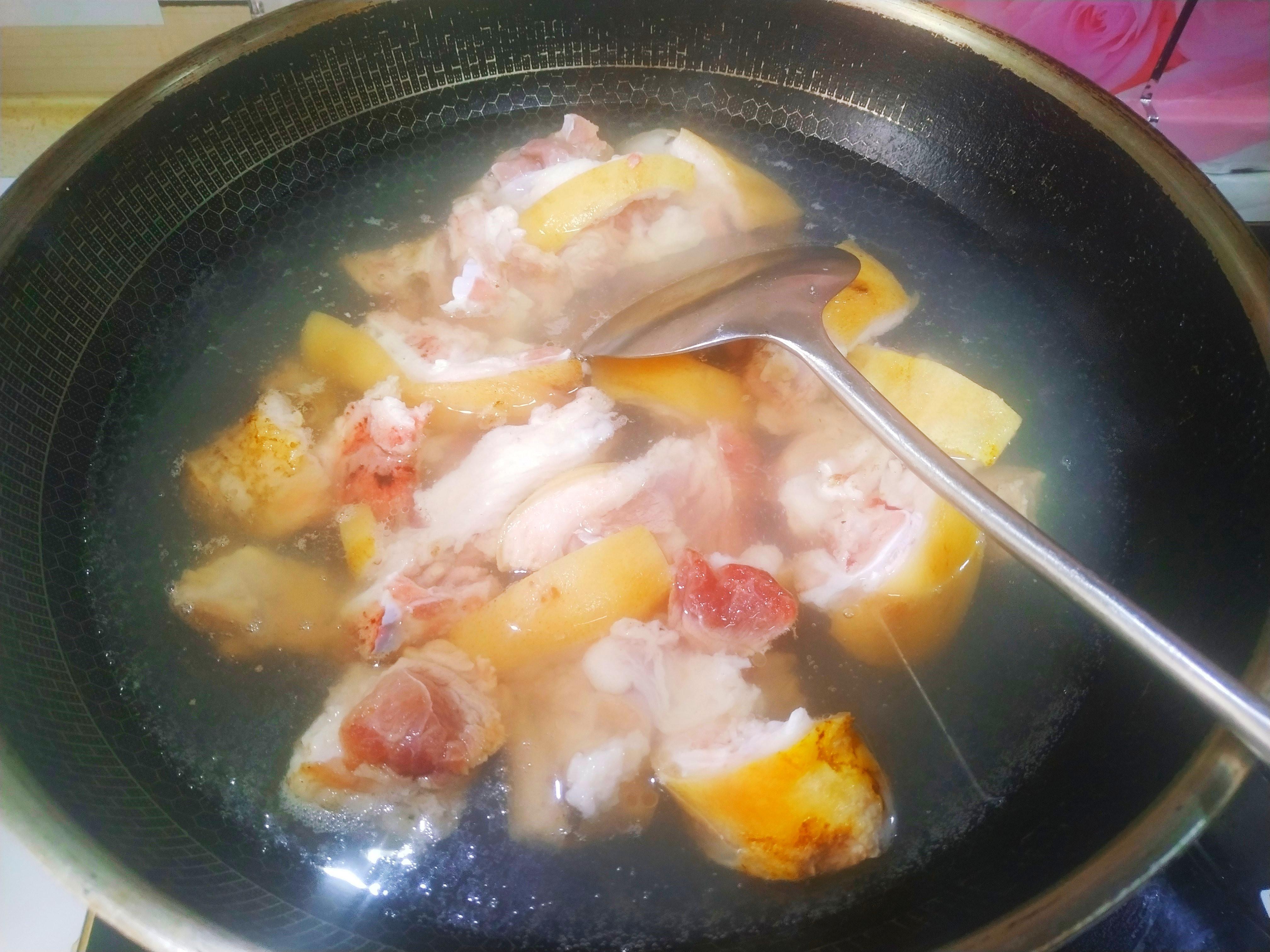 炖羊肉要不要焯水，焯水的目的是什么