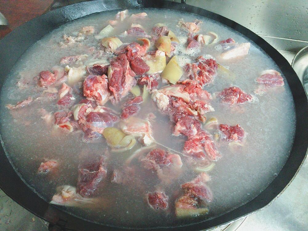 炖羊肉要不要焯水，焯水的目的是什么