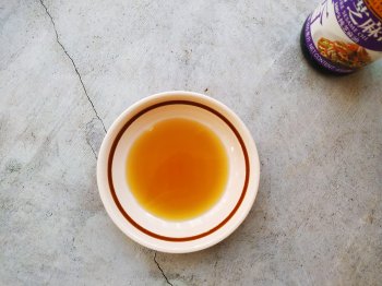 调和香油是纯芝麻油吗，芝麻调和油可以当香油用吗