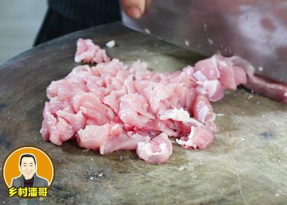 水煮肉片用什么肉，水煮肉片的做法配料