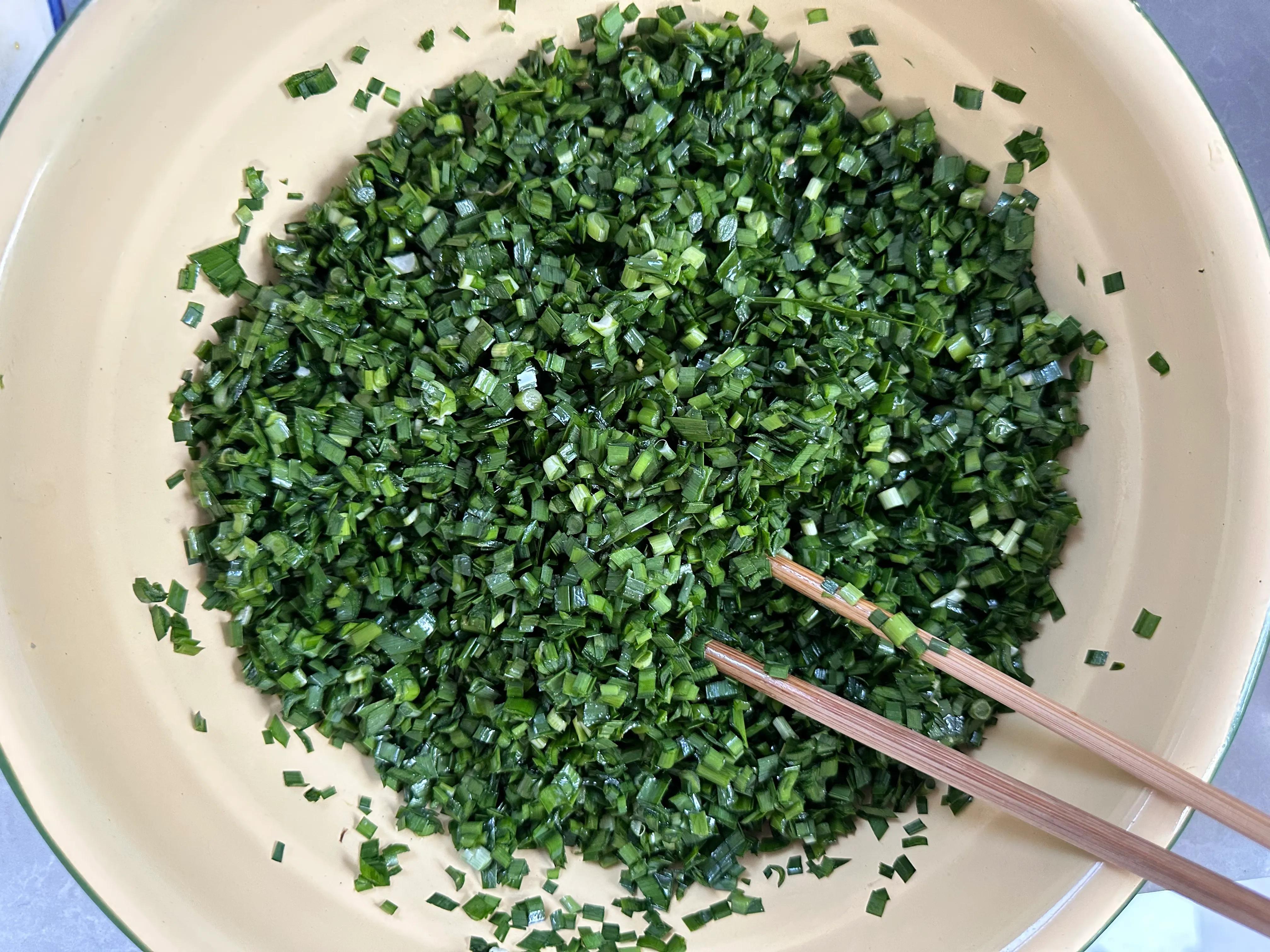 韭菜盒子怎么做才不破皮，韭菜盒子的正确做法