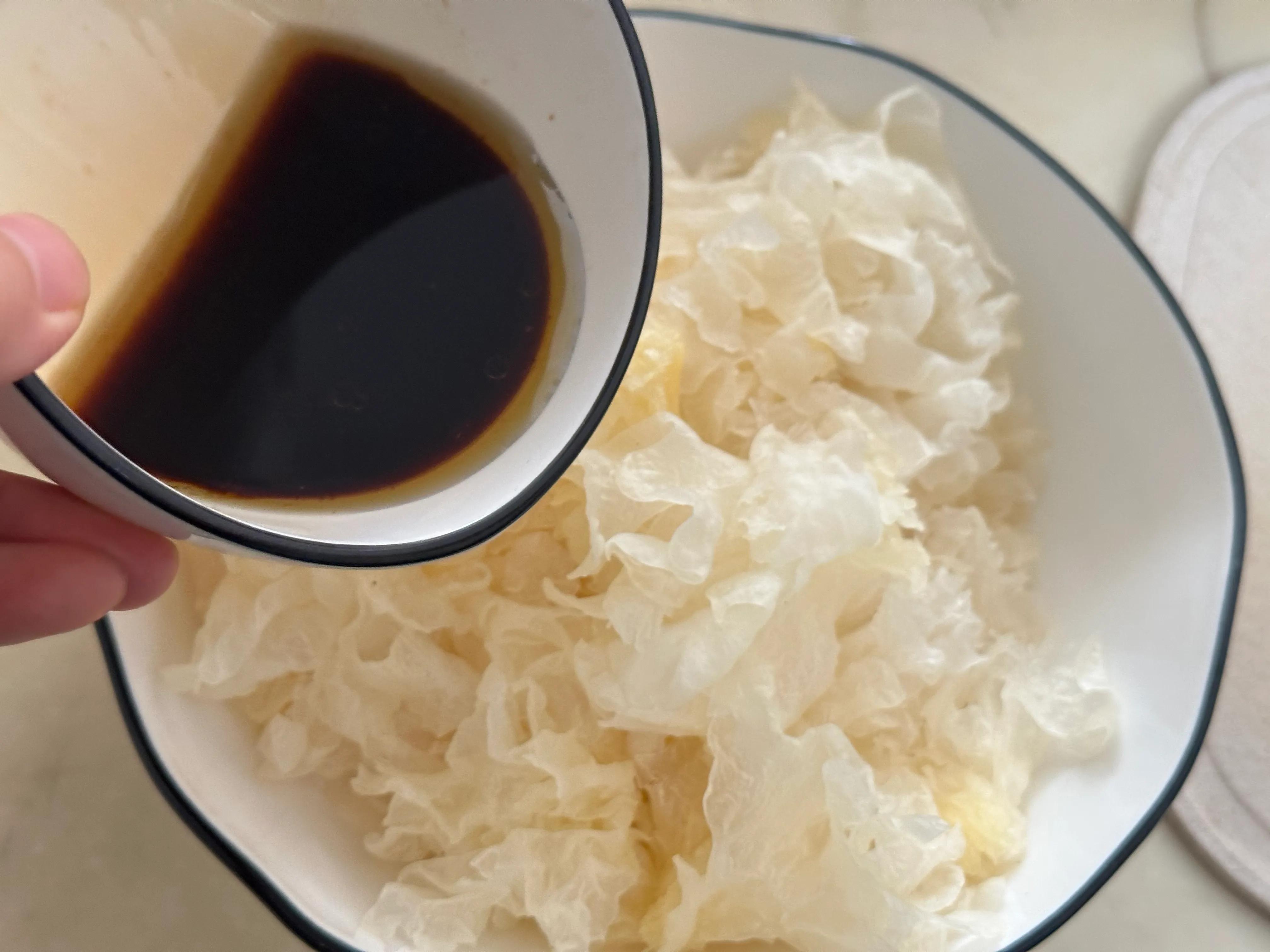 凉拌银耳怎么做好吃，银耳能凉拌着吃吗