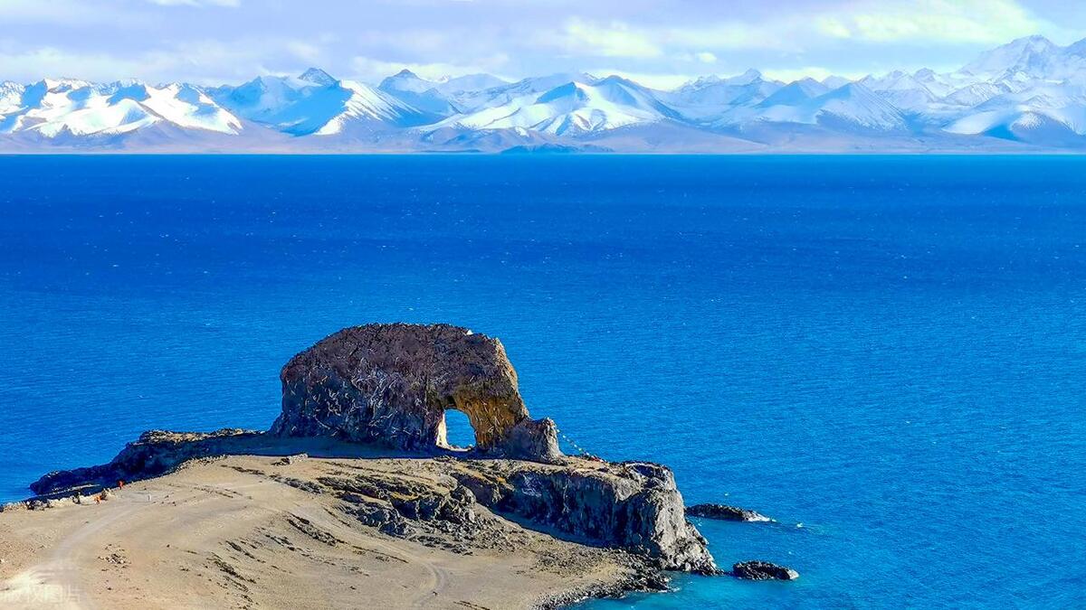 西藏旅游哪里值得去，西藏旅游最值得去的景点推荐