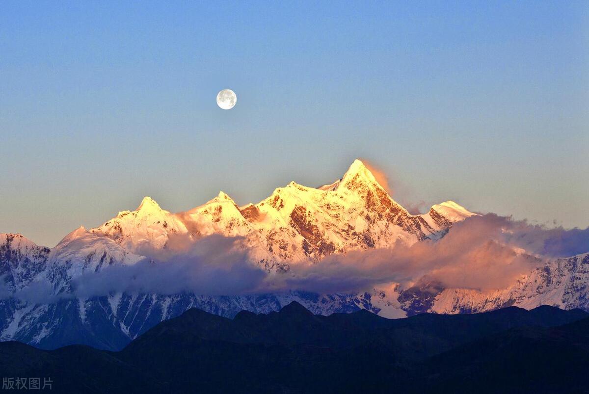 西藏旅游哪里值得去，西藏旅游最值得去的景点推荐