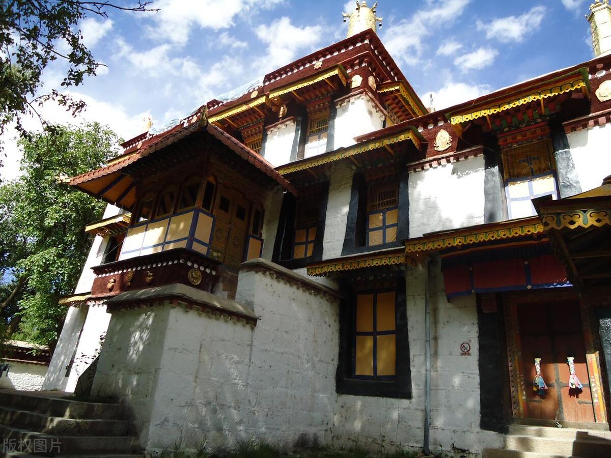 西藏旅游哪里值得去，西藏旅游最值得去的景点推荐