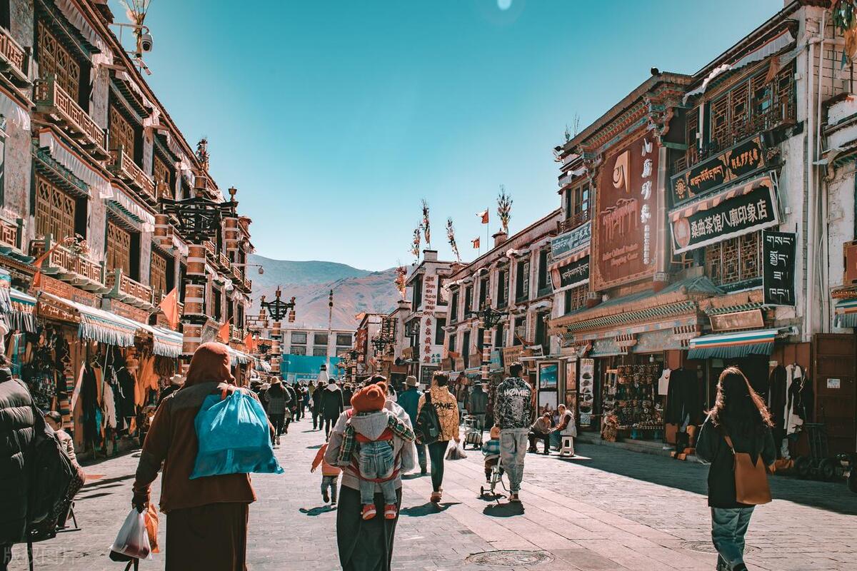 西藏旅游哪里值得去，西藏旅游最值得去的景点推荐