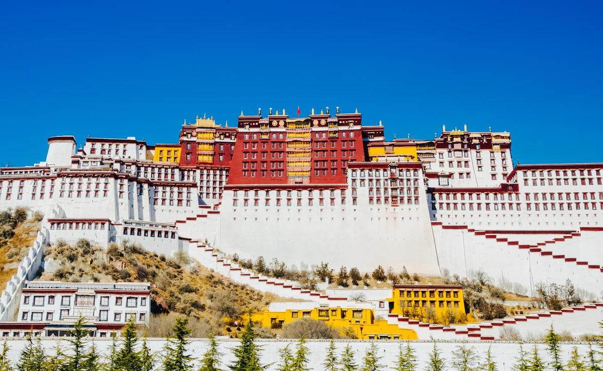 西藏旅游哪里值得去，西藏旅游最值得去的景点推荐