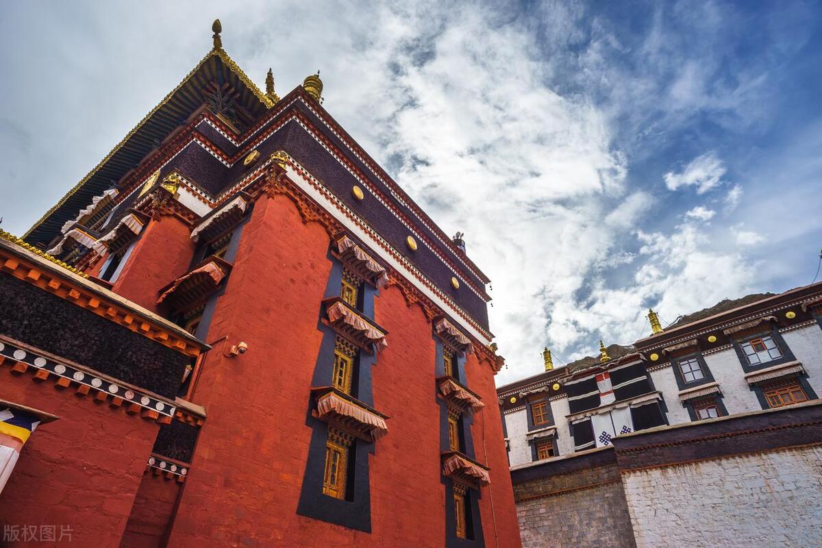 西藏旅游哪里值得去，西藏旅游最值得去的景点推荐