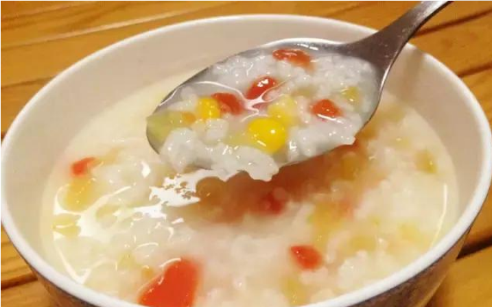 煮粥到底用冷水还是热水，正确熬大米粥的方法