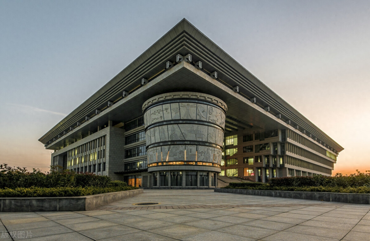 河南科技大学什么档次，评价怎样