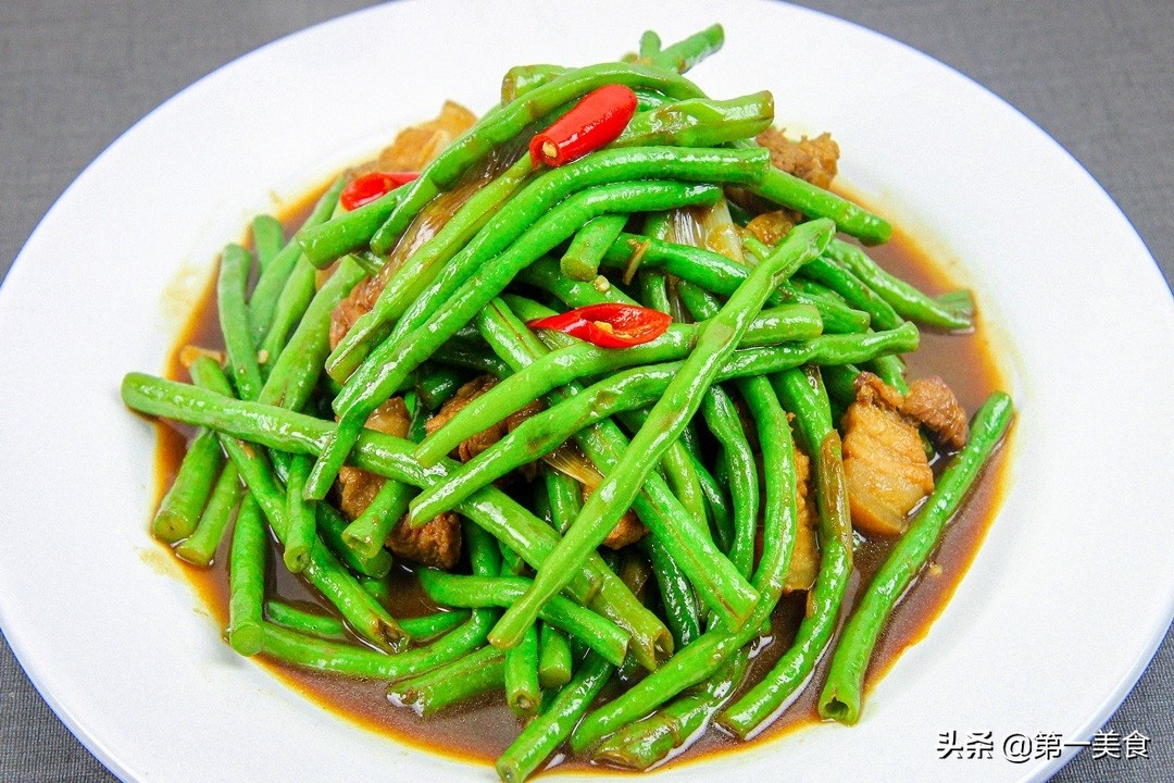 豆角怎么炒才好吃，豆角的做法教程