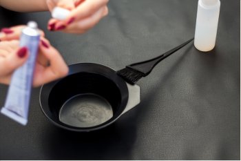永久和半永久染发哪个好，有何区别