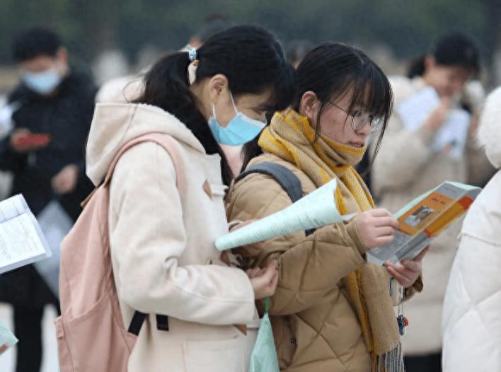 学硕和专硕的区别是什么，考研考专硕和学硕哪个好