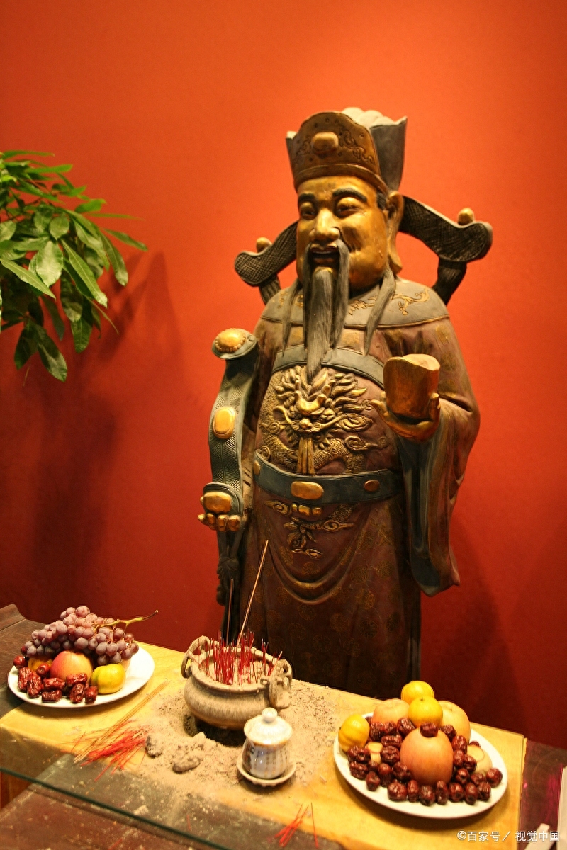 财神爷是属于佛教还是道教，财神爷是佛还是神