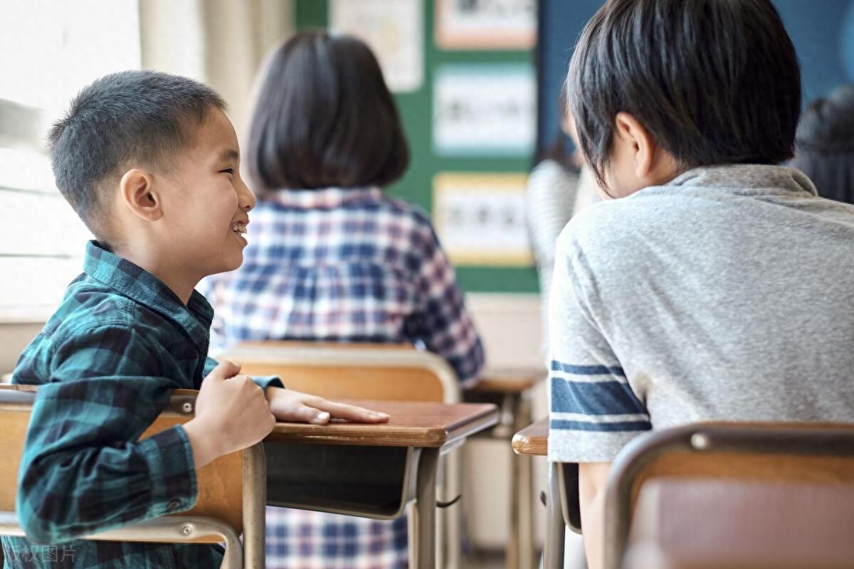 九年义务教育为什么还要收费，九年义务教育大概费用