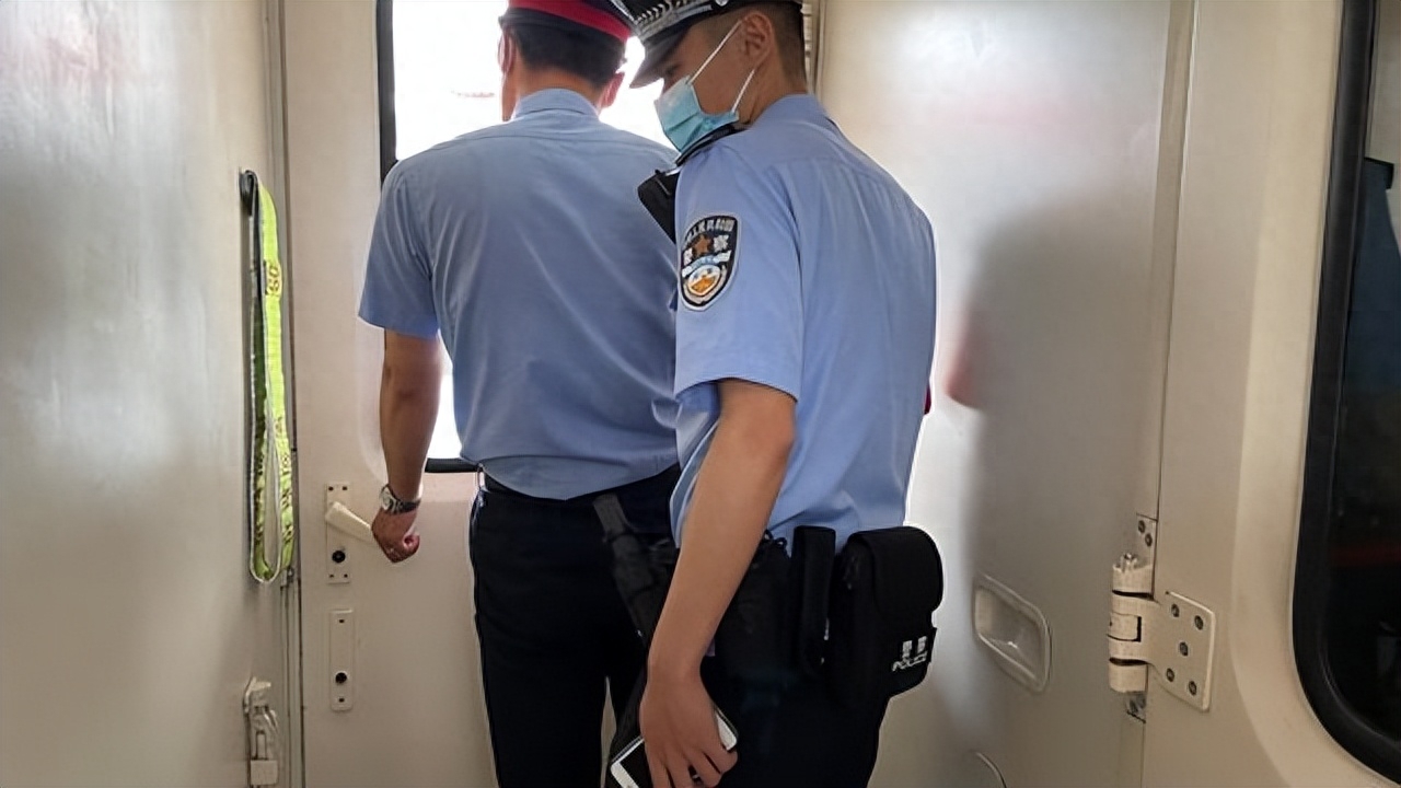 提前下车可以刷身份证出站吗，提前下车的正确步骤