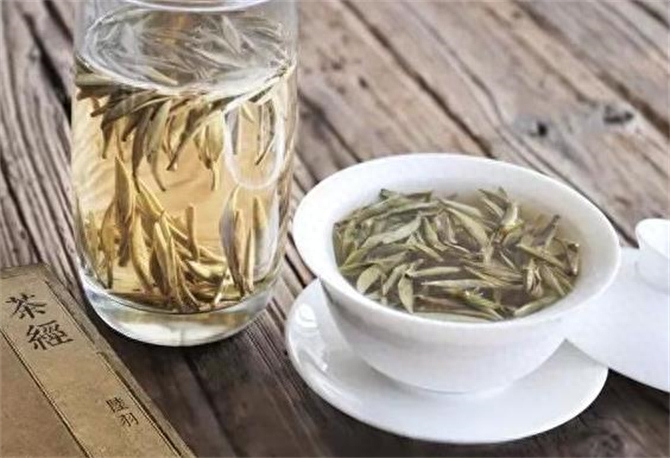 白茶是绿茶还是红茶，最好的白茶是什么茶