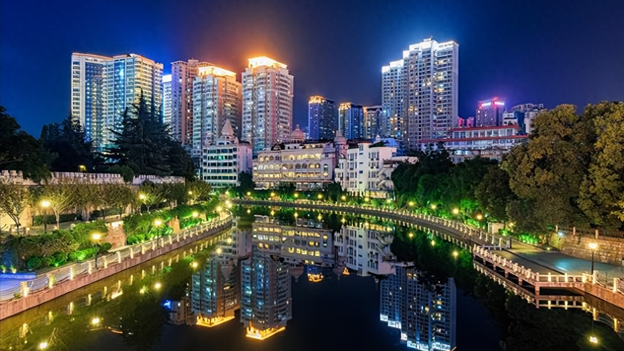 贵阳市有哪些好玩的地方，贵阳市区必去的5个景点