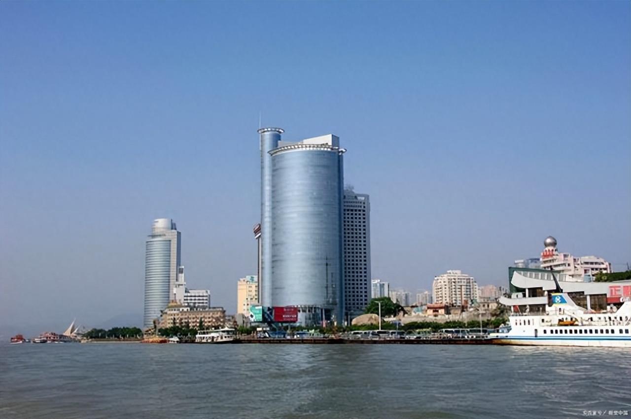 福建属于哪个省份哪个市，有哪些旅游景点
