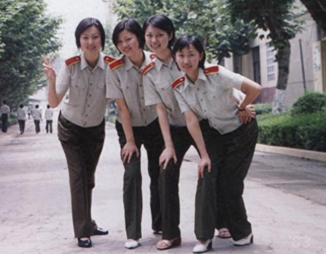 女兵到底有哪些兵种，女兵到底当兵是做些什么