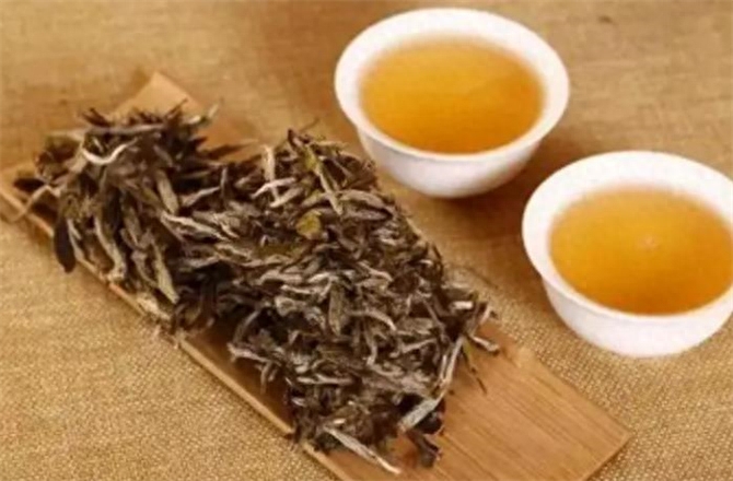 普洱茶生茶好吗，普洱茶的生茶与熟茶的区别