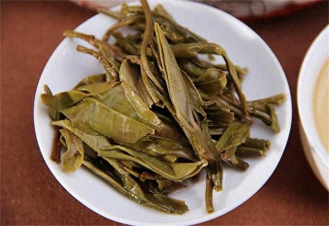普洱茶生茶好吗，普洱茶的生茶与熟茶的区别