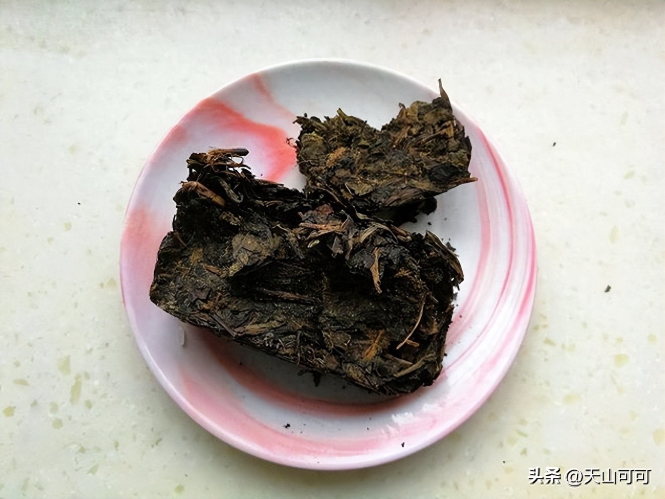 普洱茶生茶和熟茶哪个好，普洱茶生茶和熟茶的区别