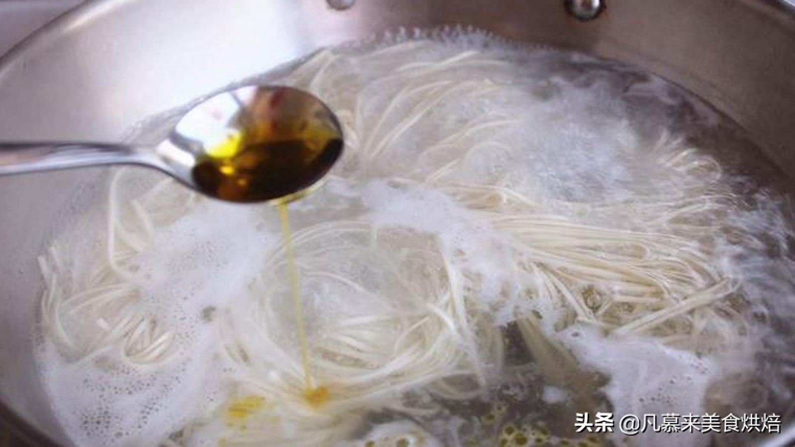 冻面条能直接下锅煮吗，冷冻面条的正确煮法