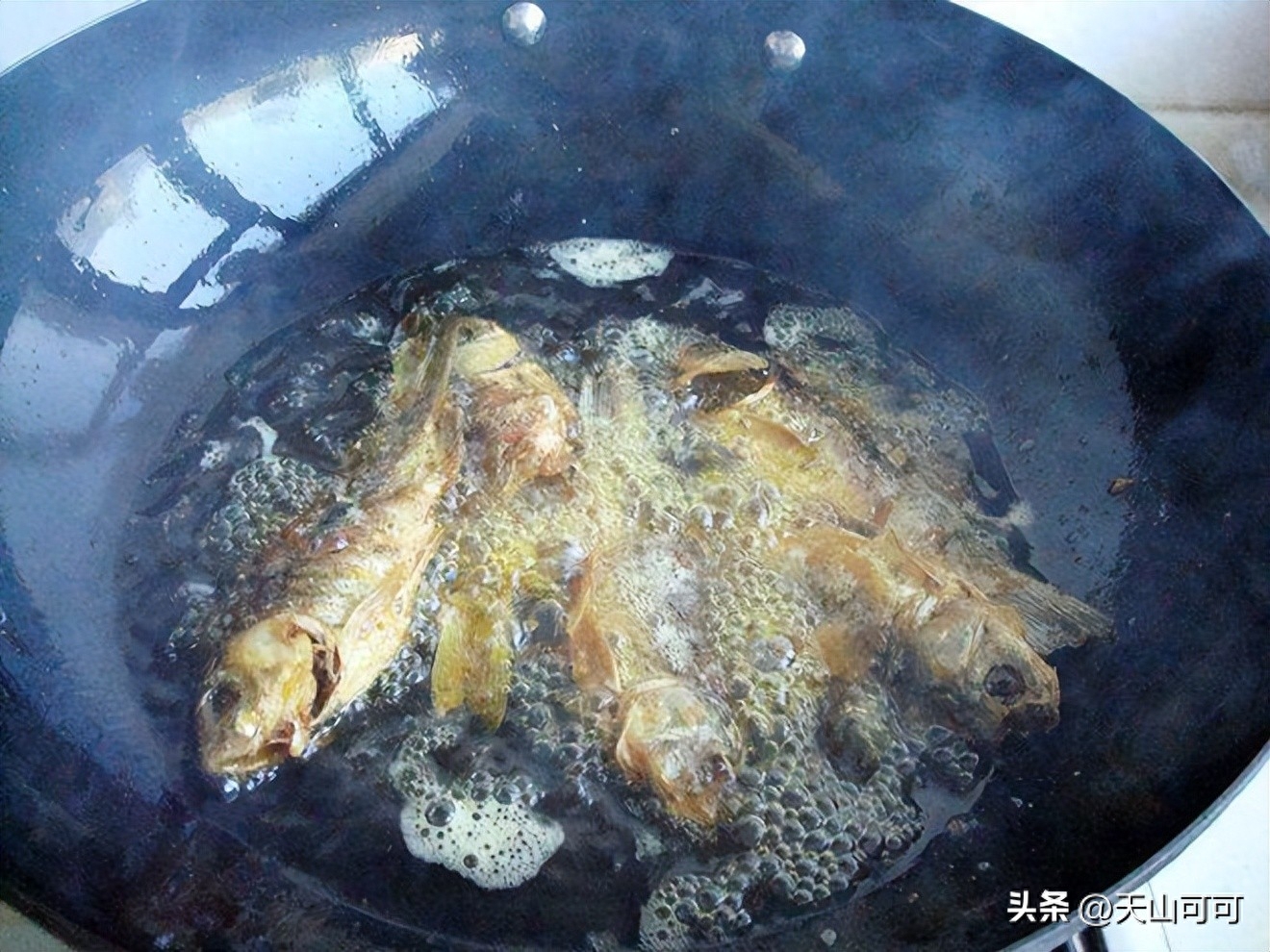 炸鱼用面粉还是淀粉，你知道了吗