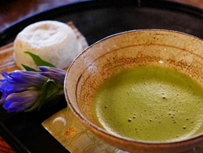 抹茶粉是如何制作的，抹茶粉怎么做成的