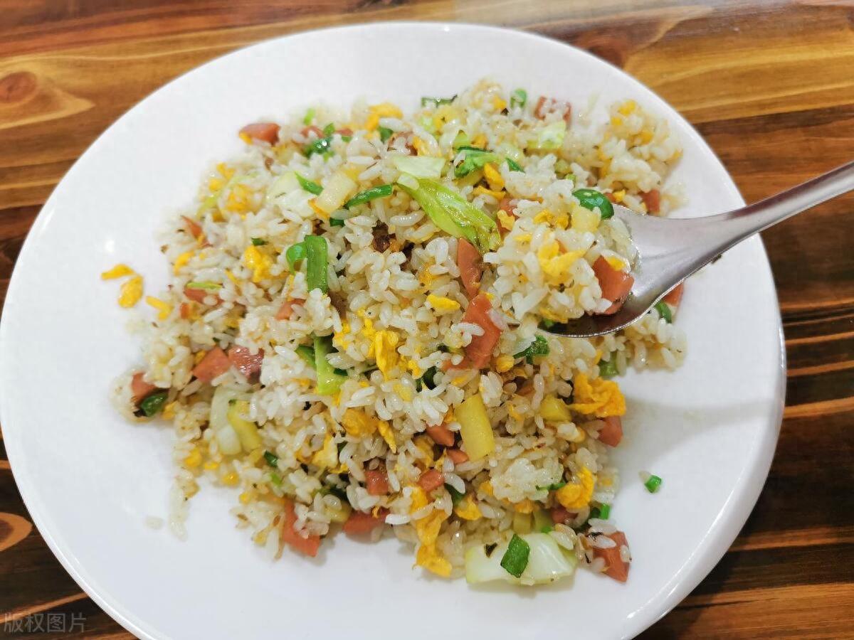 扬州炒饭怎么做好吃，扬州炒饭的正宗做法