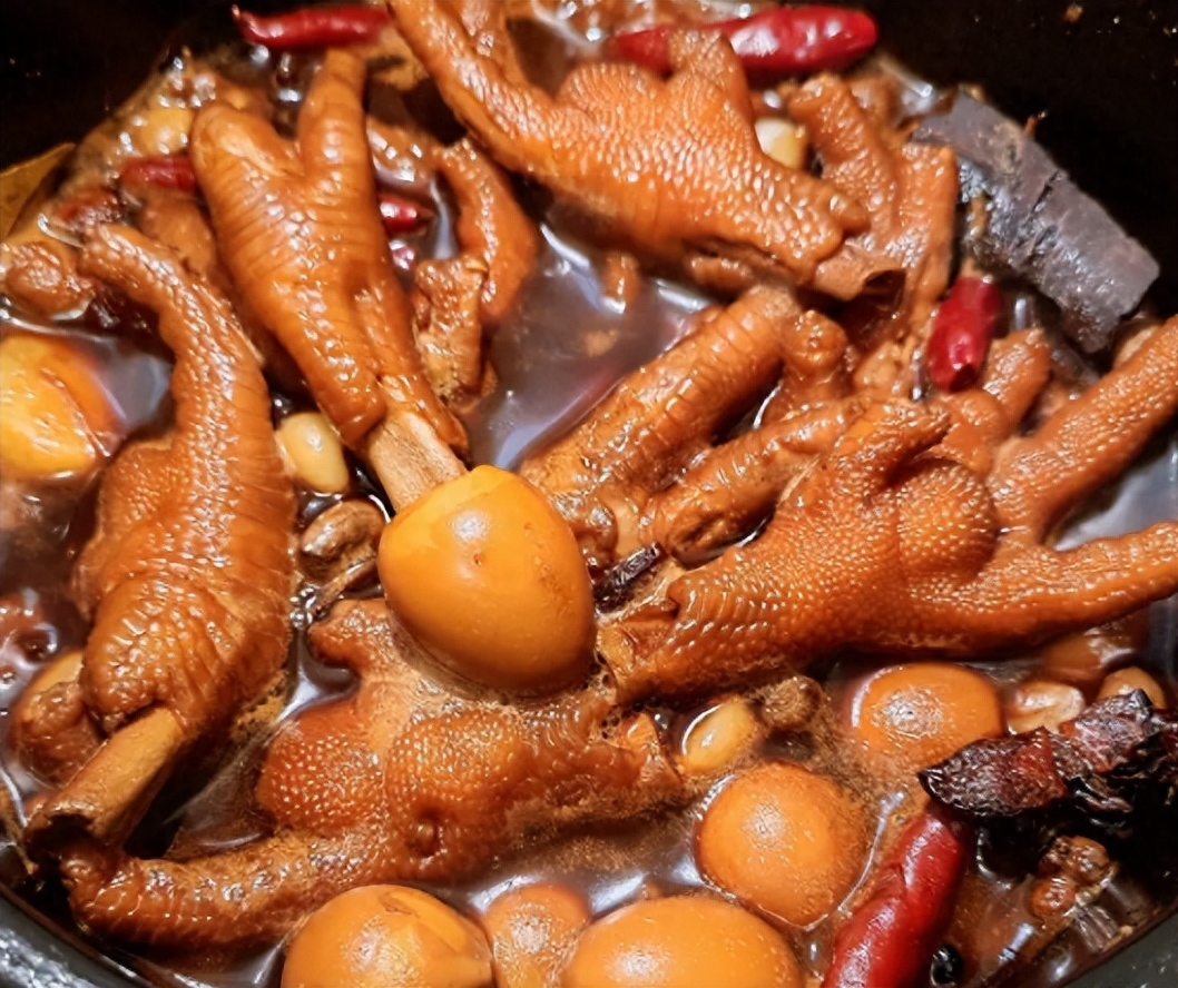 鹌鹑蛋鸡爪怎么做，鹌鹑蛋鸡爪的做法窍门