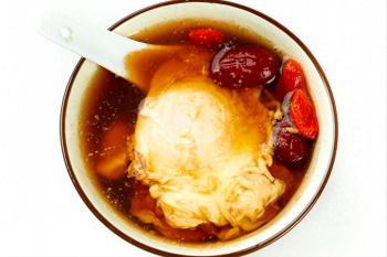 鸡蛋红糖水怎么煮，红糖煮鸡蛋正确煮法