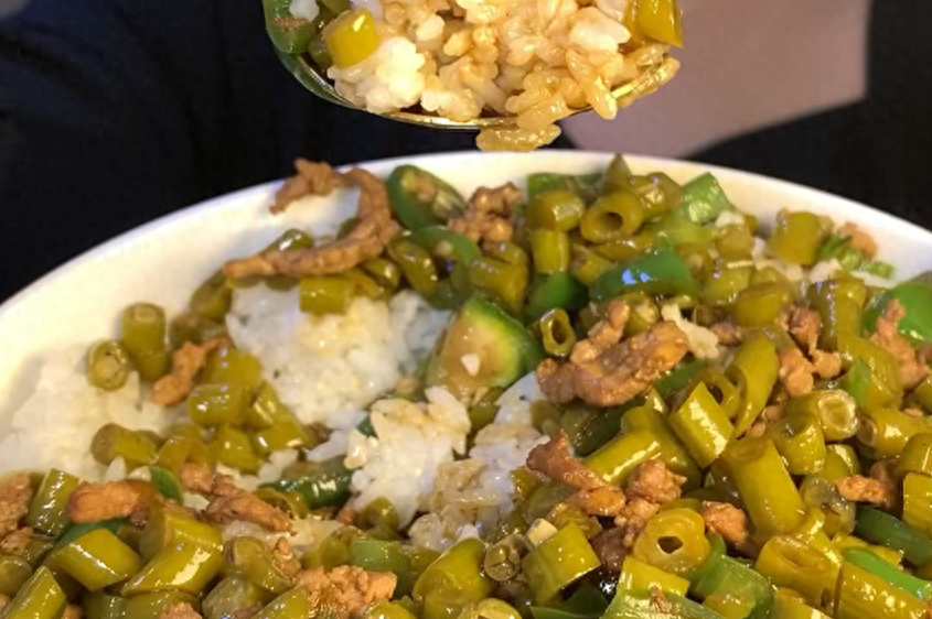 酸豆角炒肉末怎么做好吃，肉末炒酸豆角的家常做法