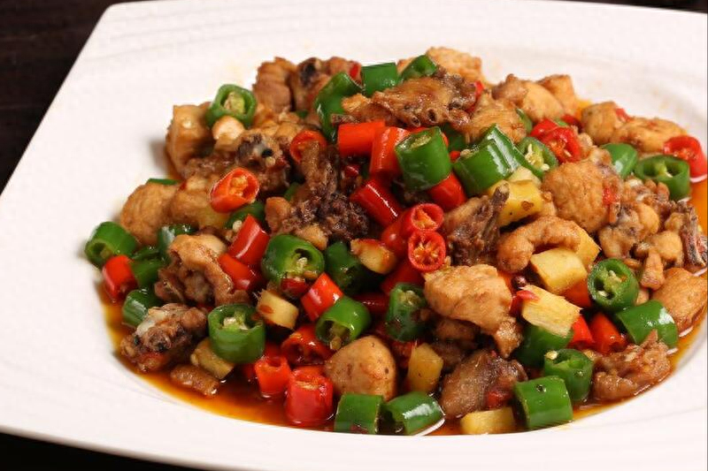 藤椒鸡怎么做好吃，四川藤椒鸡的正宗做法