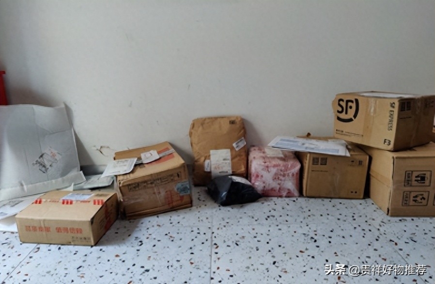 收到不知道谁寄的快递要去拿吗，收到不明快递签收了怎么处理