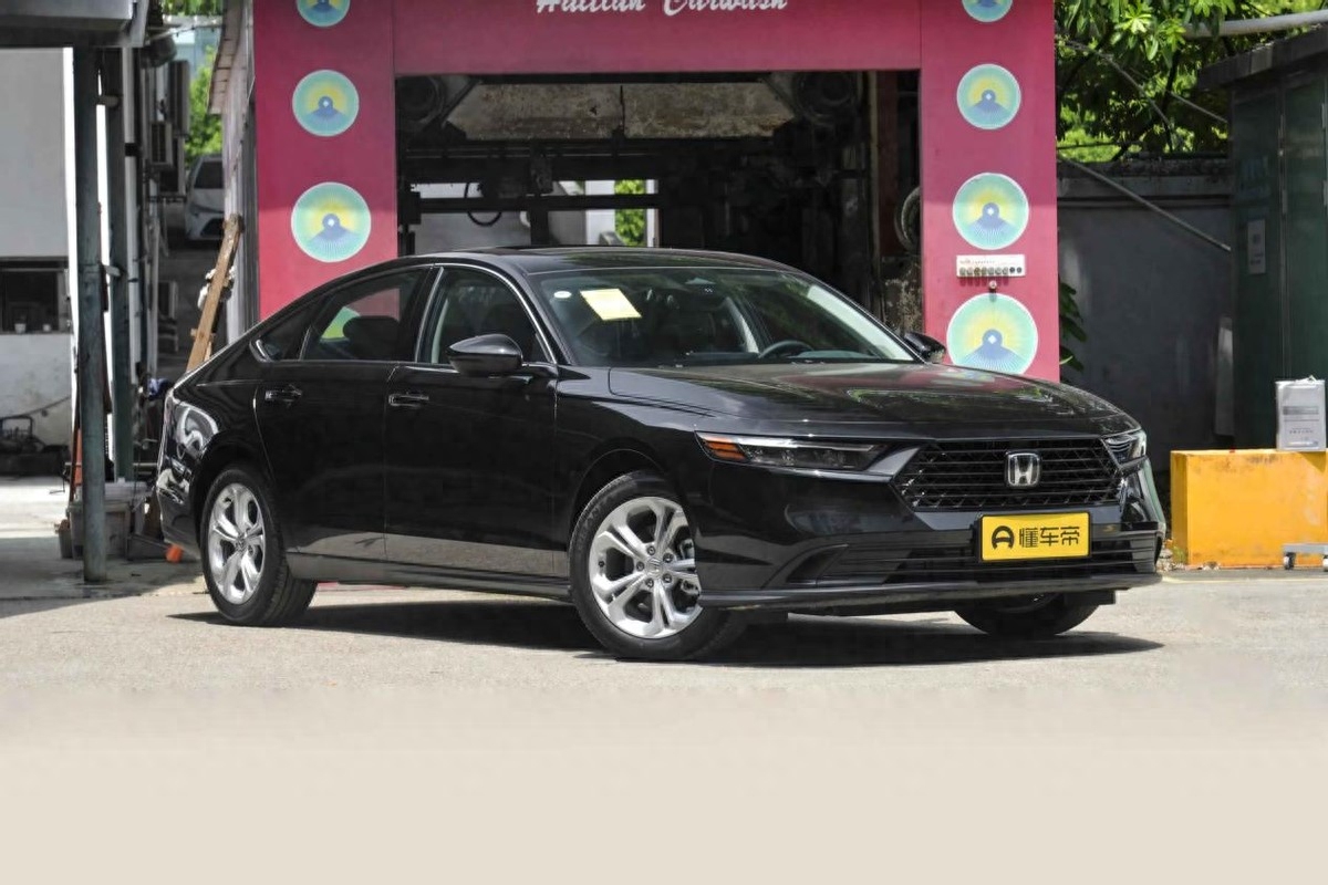 国产新能源VS合资燃油车，你怎么选择