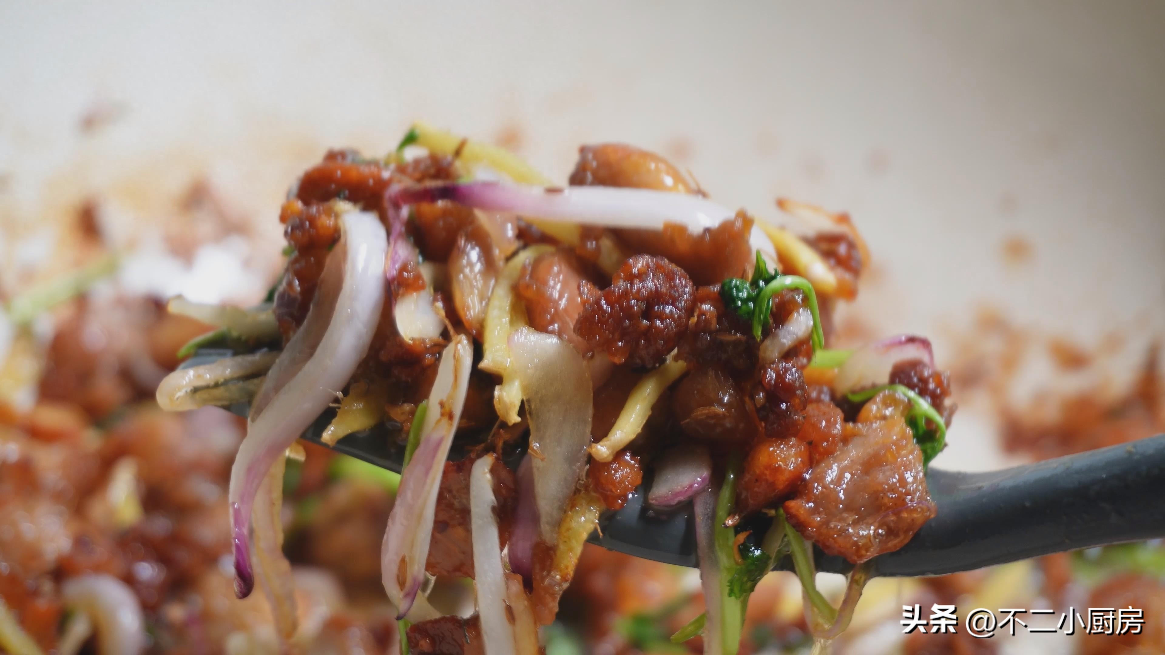 孜然鸡腿肉怎么做，孜然鸡腿肉的做法教程