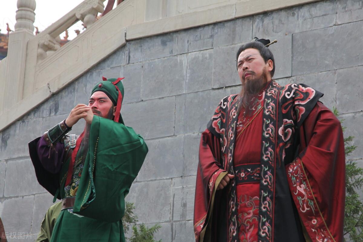 三国演义简介，三国演义简介及主要内容