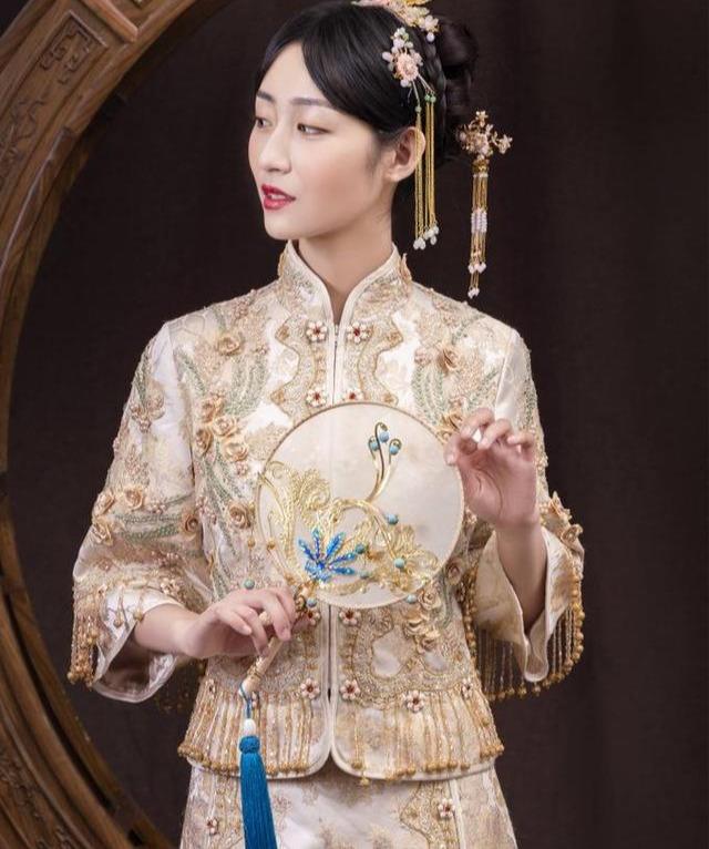 龙凤褂的寓意是什么，龙凤褂讲究