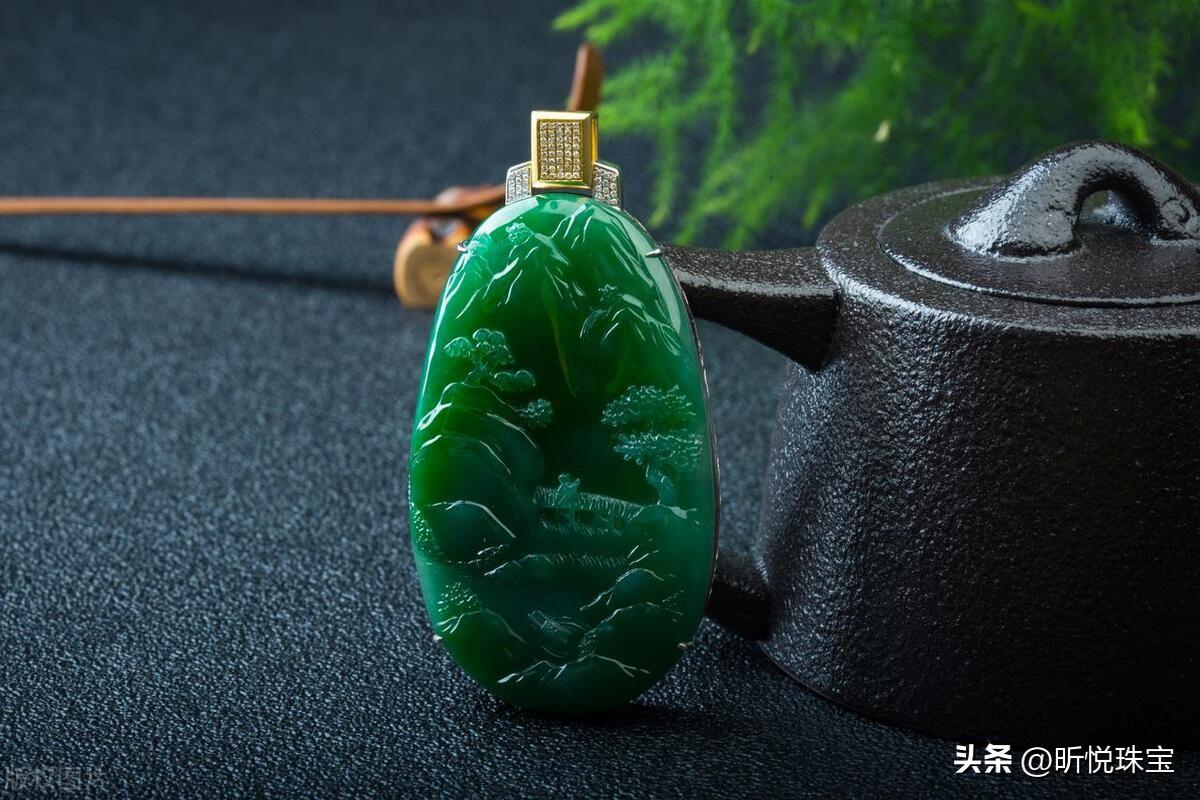 翡翠什么颜色最贵？翡翠的基本知识