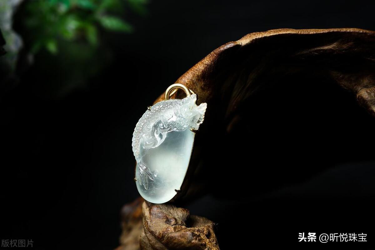 翡翠什么颜色最贵？翡翠的基本知识