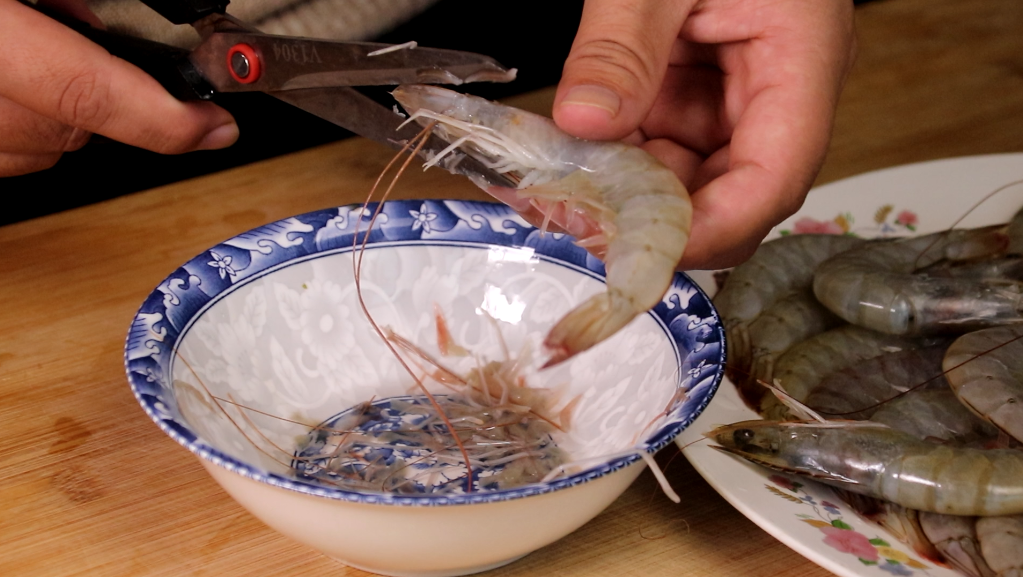 油炸大虾怎么做？油炸大虾的做法