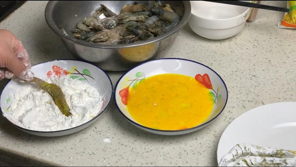 油炸大虾怎么做？油炸大虾的做法